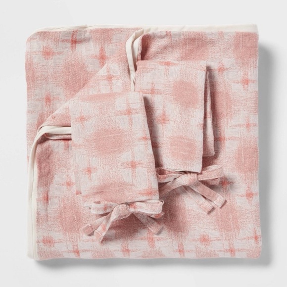 Threshold King Yarn Dye Ikat Duvet Cover and Sham Set Ivory/Mauve Cotton Slub - Picture 3 of 11